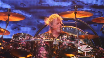 « Fils du Texas » : le batteur du groupe de rock ZZ Top Franck Beard est mort