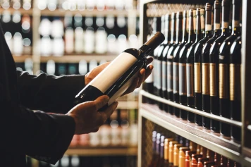 Canicule : la vente et la consommation d’alcool sur la voie publique interdites à partir de vendredi à Paris