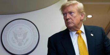 Donald Trump révoque les chefs d’une agence électorale avant les élections de mi-mandat