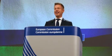 Hongrie : l’UE annonce débloquer 16 milliards d’euros de fonds gelés sous Viktor Orban, sous condition de réformes du nouveau dirigeant, Peter Magyar
