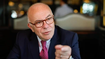 Présidentielle : Jean-Luc Mélenchon et LFI « ne gouverneront jamais », estime Bernard Cazeneuve