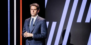 Gabriel Attal veut 100 000 suppressions de postes de fonctionnaires et l’« impunité budgétaire zéro »