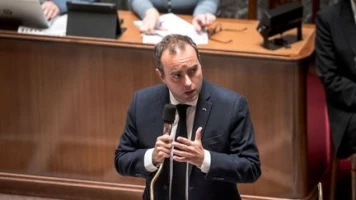 La France va investir 655 millions d'euros supplémentaires pour le développement de l'intelligence artificielle, annonce Sébastien Lecornu