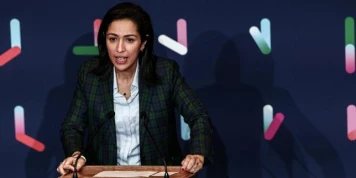 Personnes dénudées par l’IA sur Hugging Face : la haut-commissaire à l’enfance, Sarah El Haïry, saisit la Commission européenne