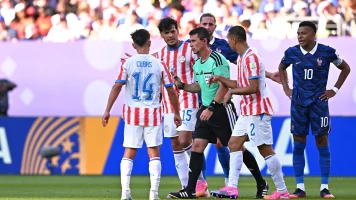 « Ils ont sali notre sport » : la presse du monde entier se déchaîne contre le Paraguay et l’arbitre du match