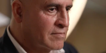 Affaire Epstein : Daniel Siad, rabatteur présumé du pédocriminel américain, retrouvé mort chez lui près de Paris