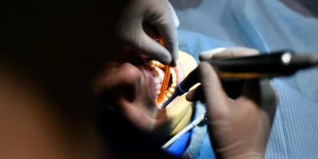 A Marseille, un dentiste condamné pour une vaste escroquerie à la « Sécu » : le préjudice est estimé à 2,6 millions d’euros