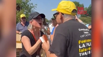 Sandrine Rousseau et des agriculteurs se retrouvent autour d’un barbecue, pour des échanges très tendus