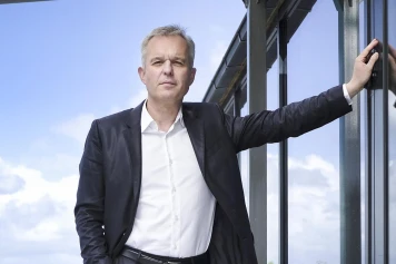 « Il endosse le rôle de l’écolo repenti pour exister encore médiatiquement » : François de Rugy, l’ex-ministre vert devenu « marchand de doute »