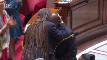L’émotion de Steevy Gustave avant l’abrogation du Code noir a saisi toute l’Assemblée