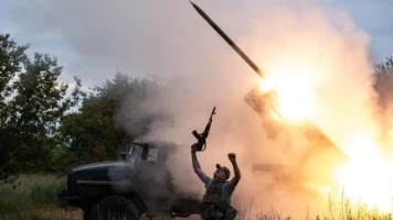 Guerre en Ukraine : mieux commandée, mieux équipée, l'armée ukrainienne reprend progressivement l'avantage sur le front