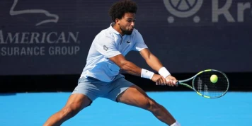 Arthur Fils remporte le Masters 1000 de Cincinnati, le premier sacre d’un Français dans cette catégorie de tournoi depuis 2014