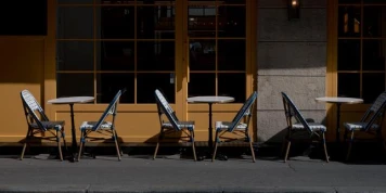 « Cols secs » et « cols humides » : comment la canicule dessine une nouvelle carte de France des inégalités au travail