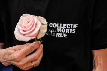 Morts de la rue : la liste des 929 personnes décédées en 2025