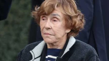 Edith Cresson a conservé sa voiture avec chauffeur malgré la fin des avantages à vie pour les anciens Premier ministre