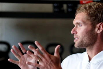 Les théories de Kevin Mayer sur la nutrition ébranlées par la réalité scientifique