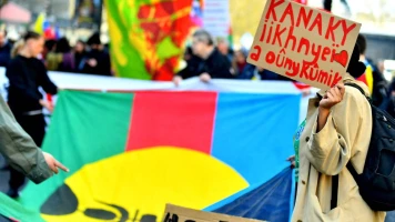 Kanaky-Nouvelle-Calédonie : un non-lieu général ordonné pour 14 militants kanaks persécutés, dont Christian Tein