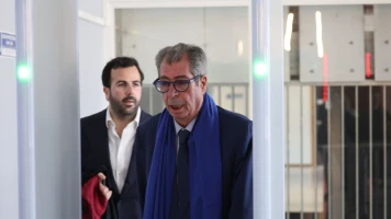 Encore une peine de prison et l’inéligibilité pour Patrick Balkany, qui ne retourne pas en détention
