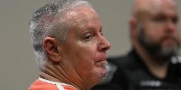 Etats-Unis : un père condamné à quinze ans de prison pour avoir offert à son fils l’arme d’une tuerie scolaire